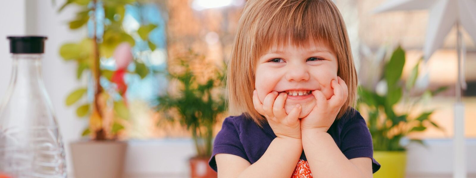 uśmiechnięte dziecko